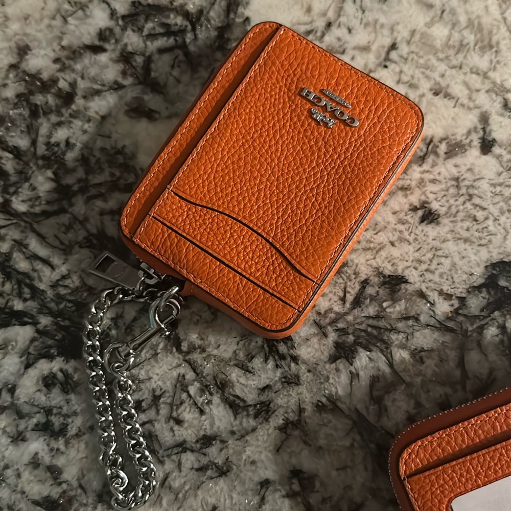 Couch wristlet wallet